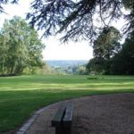 20. Vue depuis le perron